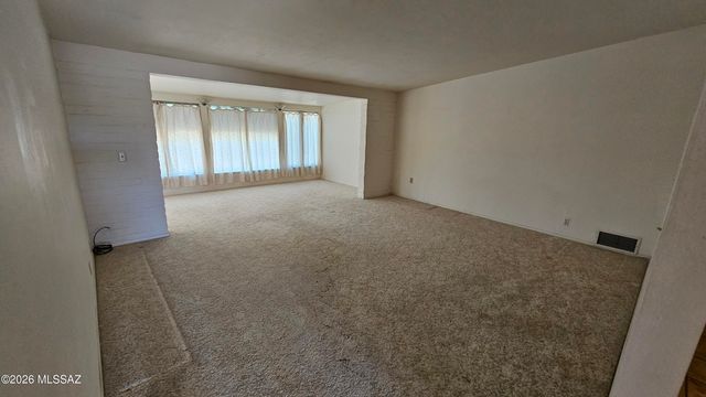 2611 N Teresa Lane, Tucson, AZ 85745