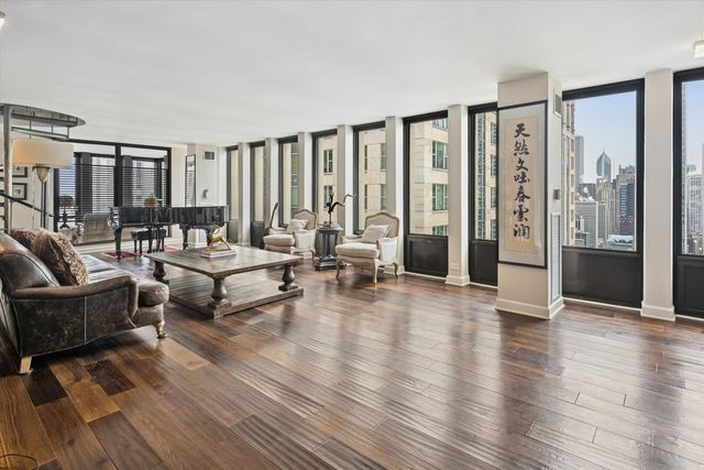 100 E Walton Street 41DE, Chicago, IL 60611