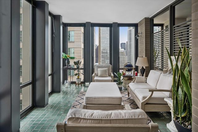 100 E Walton Street 41DE, Chicago, IL 60611