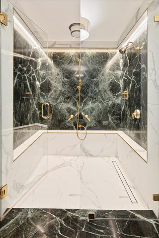 100 E Walton Street 41DE, Chicago, IL 60611