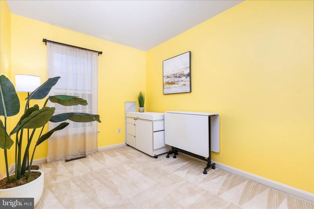 45591 HUTCHENS SQ, Sterling, VA 20166