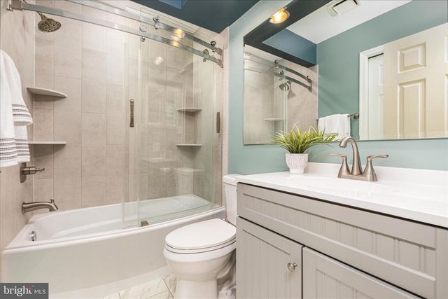 45591 HUTCHENS SQ, Sterling, VA 20166