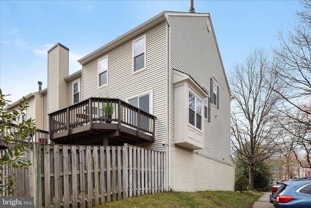 45591 HUTCHENS SQ, Sterling, VA 20166