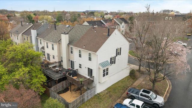 45591 HUTCHENS SQ, Sterling, VA 20166