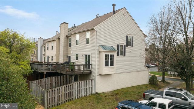 45591 HUTCHENS SQ, Sterling, VA 20166