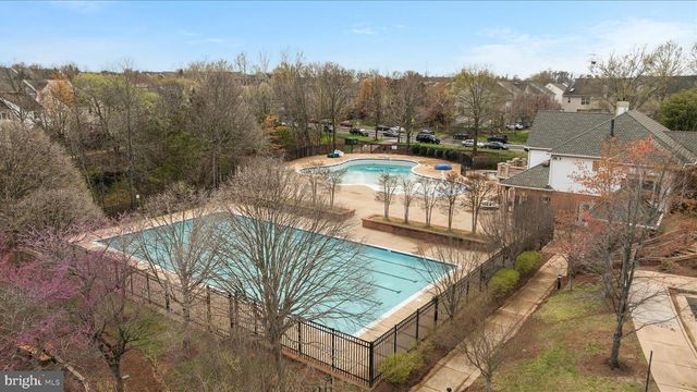 45591 HUTCHENS SQ, Sterling, VA 20166