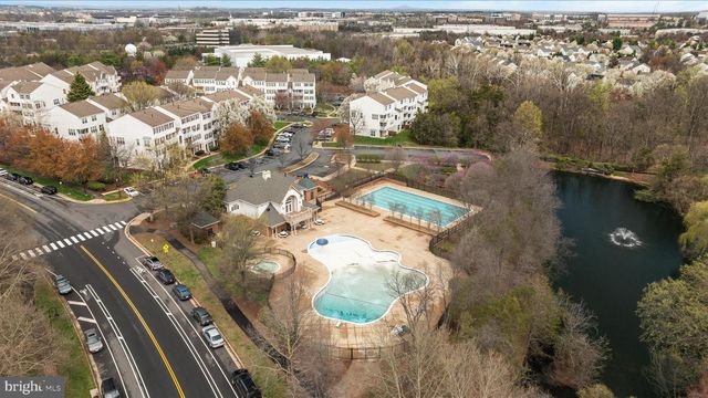 45591 HUTCHENS SQ, Sterling, VA 20166