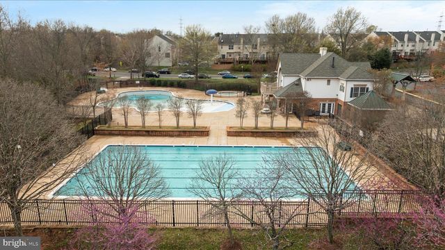 45591 HUTCHENS SQ, Sterling, VA 20166