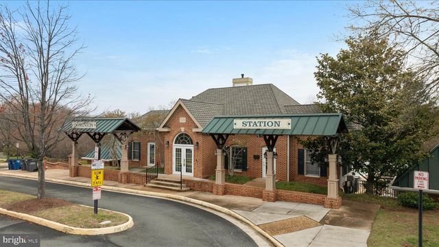 45591 HUTCHENS SQ, Sterling, VA 20166