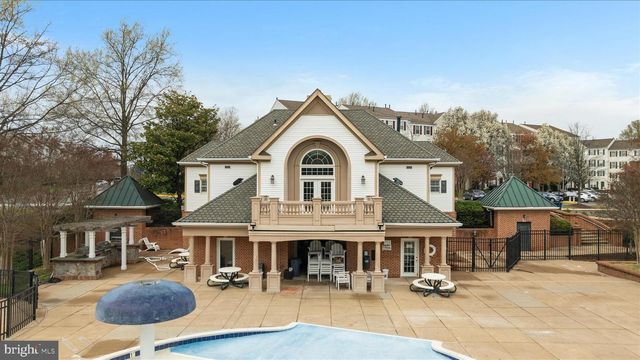 45591 HUTCHENS SQ, Sterling, VA 20166