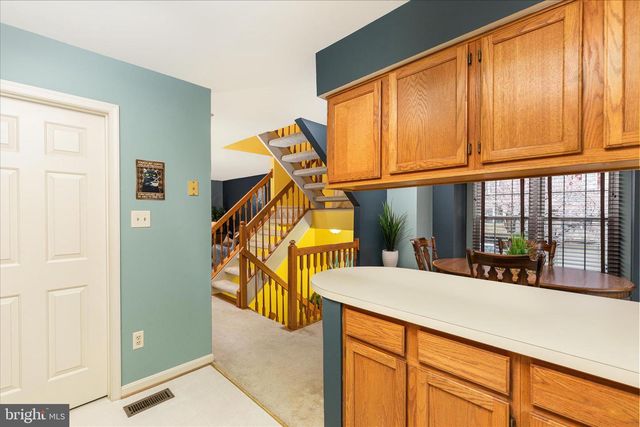 45591 HUTCHENS SQ, Sterling, VA 20166