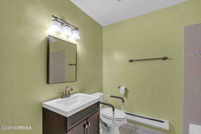 74 Buckingham Drive C, Manchester, NJ 08759