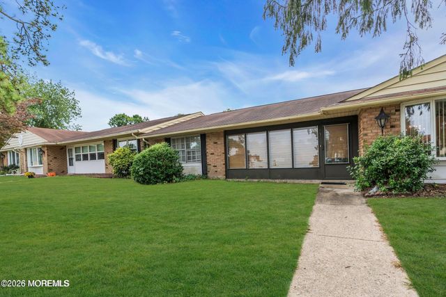 74 Buckingham Drive C, Manchester, NJ 08759