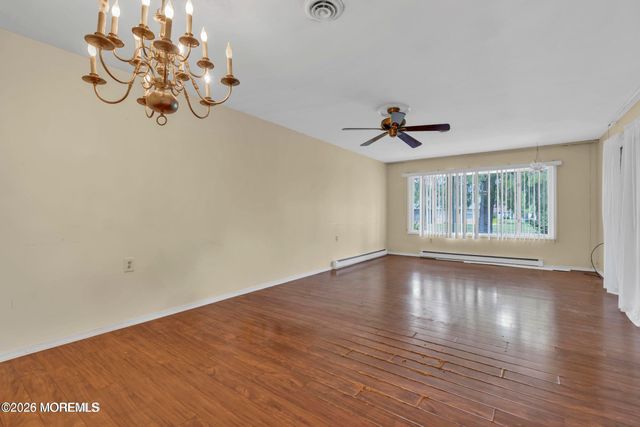 74 Buckingham Drive C, Manchester, NJ 08759