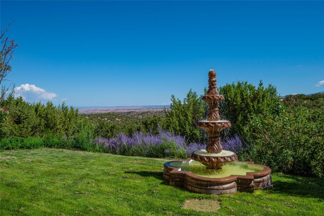 237 Tano Road, Santa Fe, NM 87506