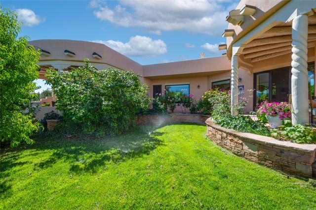 237 Tano Road, Santa Fe, NM 87506