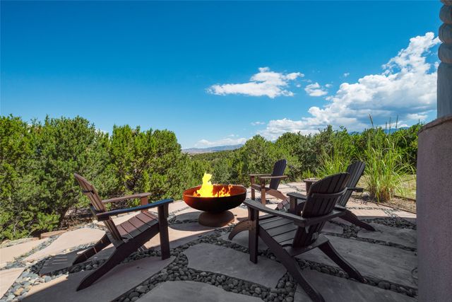 237 Tano Road, Santa Fe, NM 87506