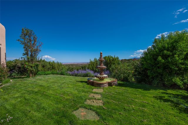237 Tano Road, Santa Fe, NM 87506