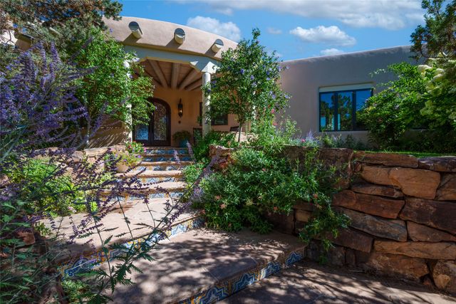 237 Tano Road, Santa Fe, NM 87506
