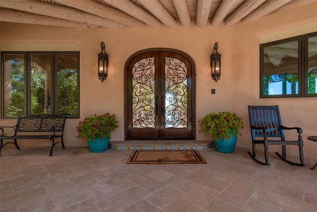 237 Tano Road, Santa Fe, NM 87506