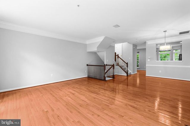 120 MARTIN LN, Alexandria, VA 22304