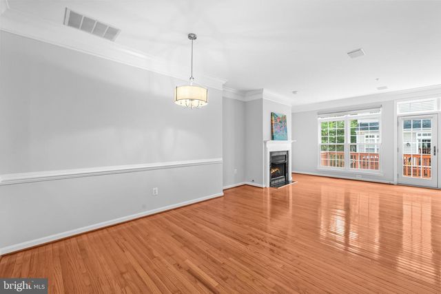 120 MARTIN LN, Alexandria, VA 22304
