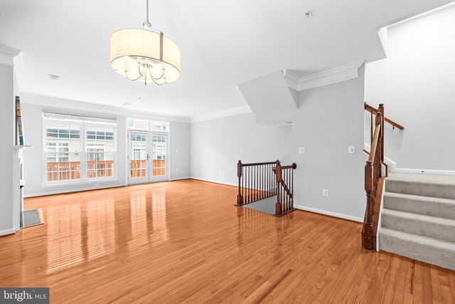 120 MARTIN LN, Alexandria, VA 22304