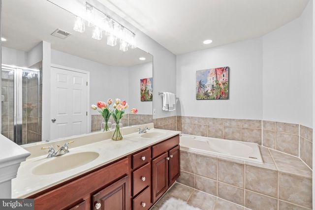 120 MARTIN LN, Alexandria, VA 22304