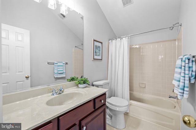 120 MARTIN LN, Alexandria, VA 22304
