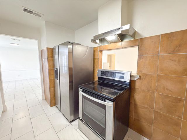 7528 Thistle Lane, Dallas, TX 75240