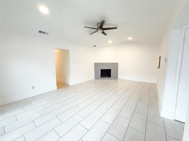 7528 Thistle Lane, Dallas, TX 75240