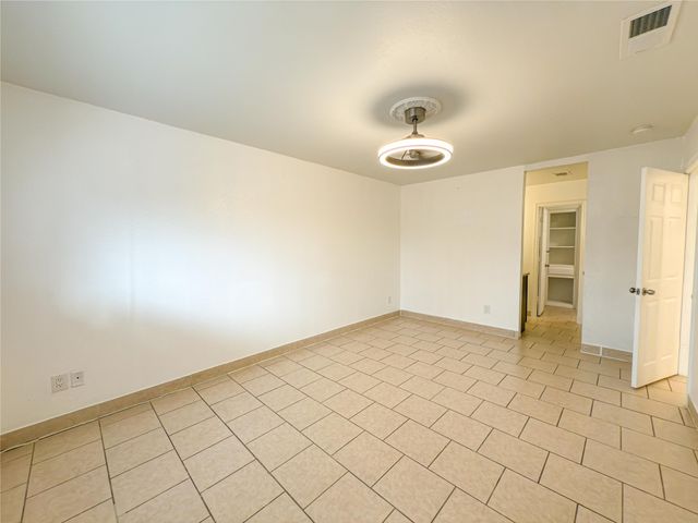 7528 Thistle Lane, Dallas, TX 75240