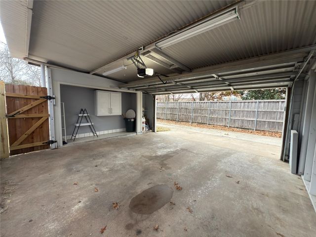 7528 Thistle Lane, Dallas, TX 75240