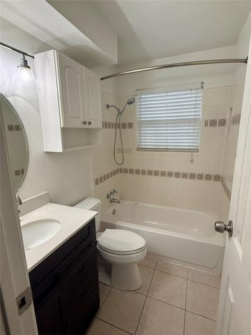 11731 Bowie Drive, La Porte, TX 77571