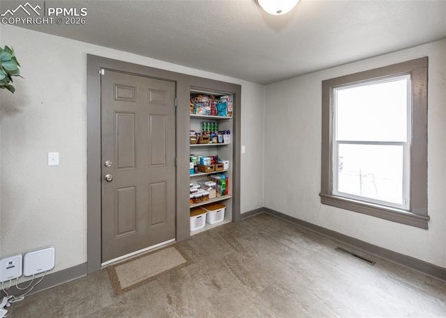 410 W 13th Street, Pueblo, CO 81003