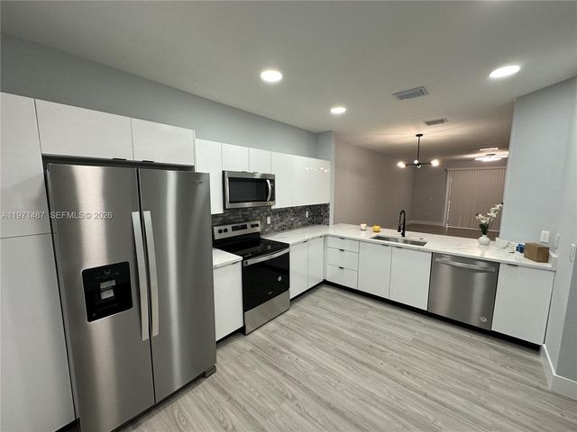 2764 SW 83rd Ave 106, Miramar, FL 33025