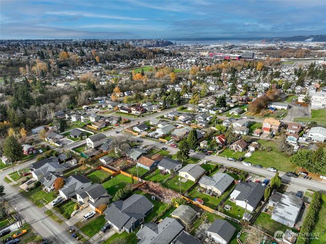 2022 E 36th Street, Tacoma, WA 98404