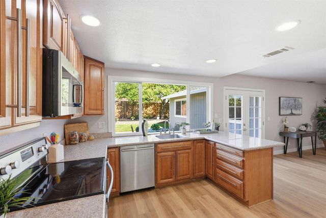 7025 Checkerbloom Way, Citrus Heights, CA 95610