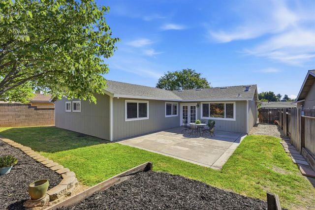 7025 Checkerbloom Way, Citrus Heights, CA 95610