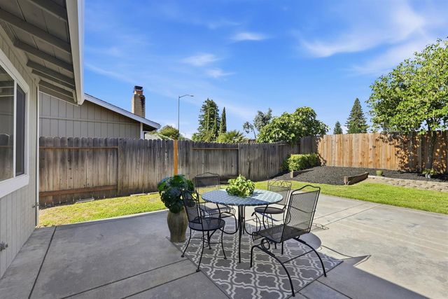 7025 Checkerbloom Way, Citrus Heights, CA 95610