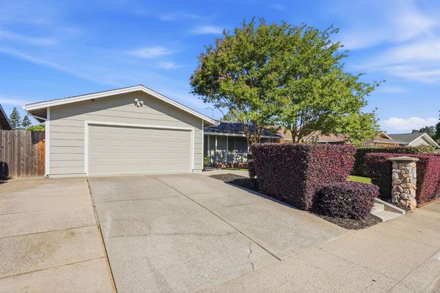 7025 Checkerbloom Way, Citrus Heights, CA 95610