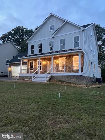 4222 LAMARRE DR, Fairfax, VA 22030