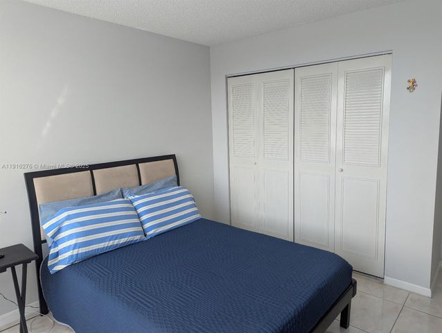 1300 NE Miami Gardens Dr 613E, Miami, FL 33179