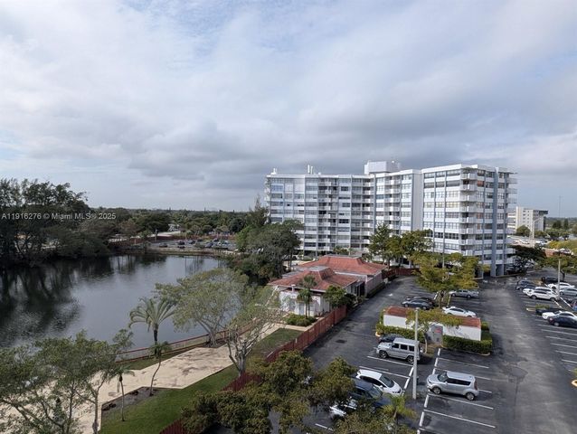 1300 NE Miami Gardens Dr 613E, Miami, FL 33179