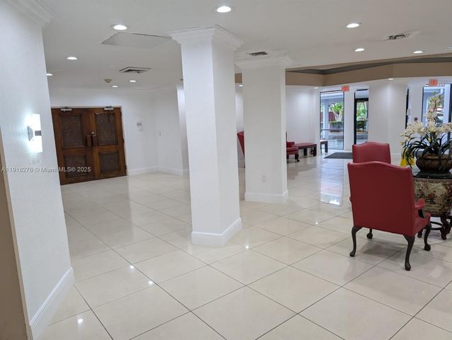 1300 NE Miami Gardens Dr 613E, Miami, FL 33179