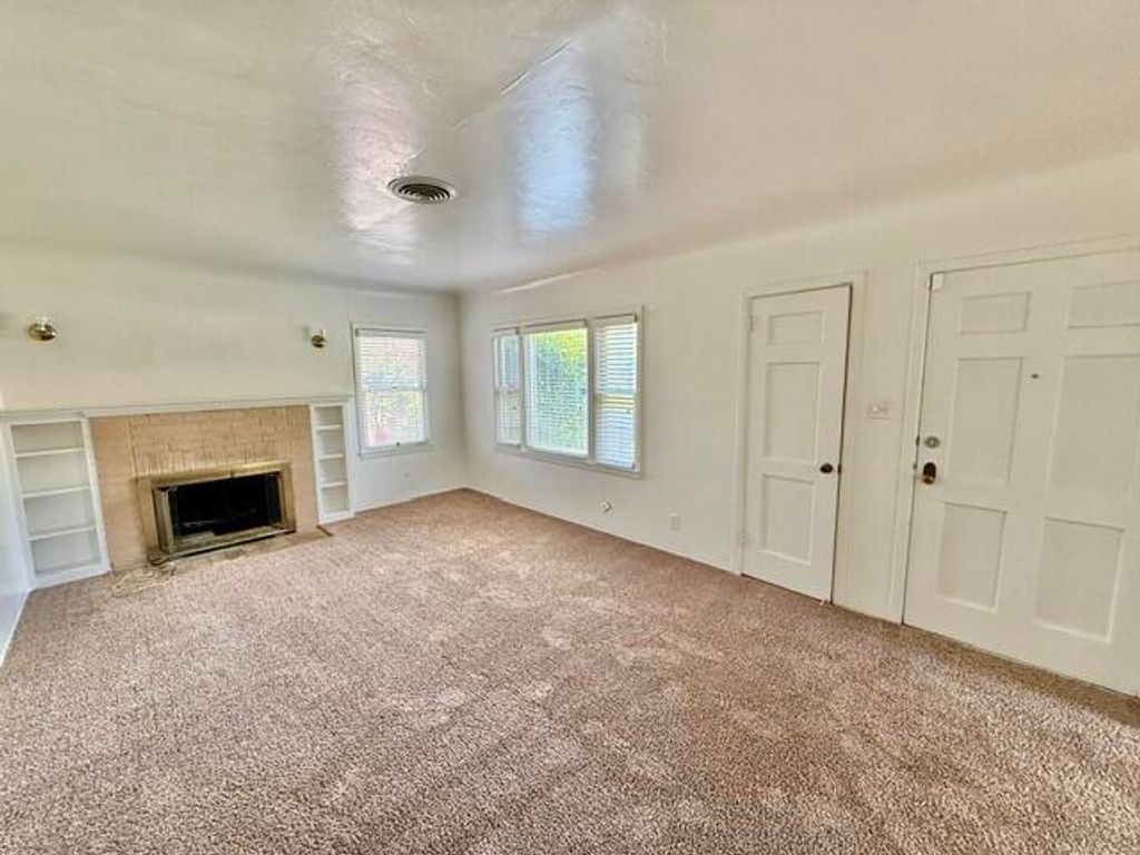 Image 10 of property listing at 1709 W Main Street, Visalia, CA 93291