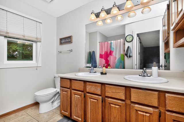 1208 63rd Street, West Des Moines, IA 50266
