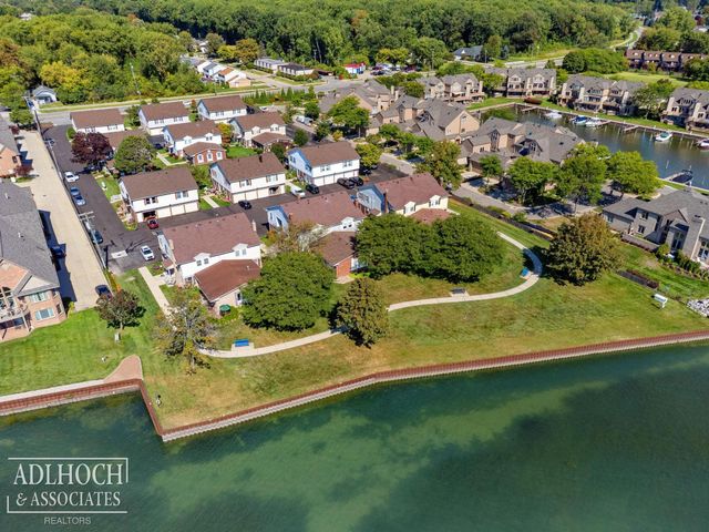 34764 E Lake Drive, Harrison Twp, MI 48045