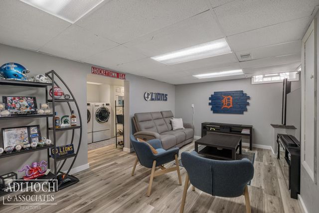 34764 E Lake Drive, Harrison Twp, MI 48045