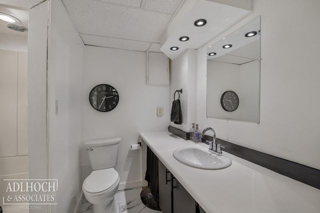 34764 E Lake Drive, Harrison Twp, MI 48045